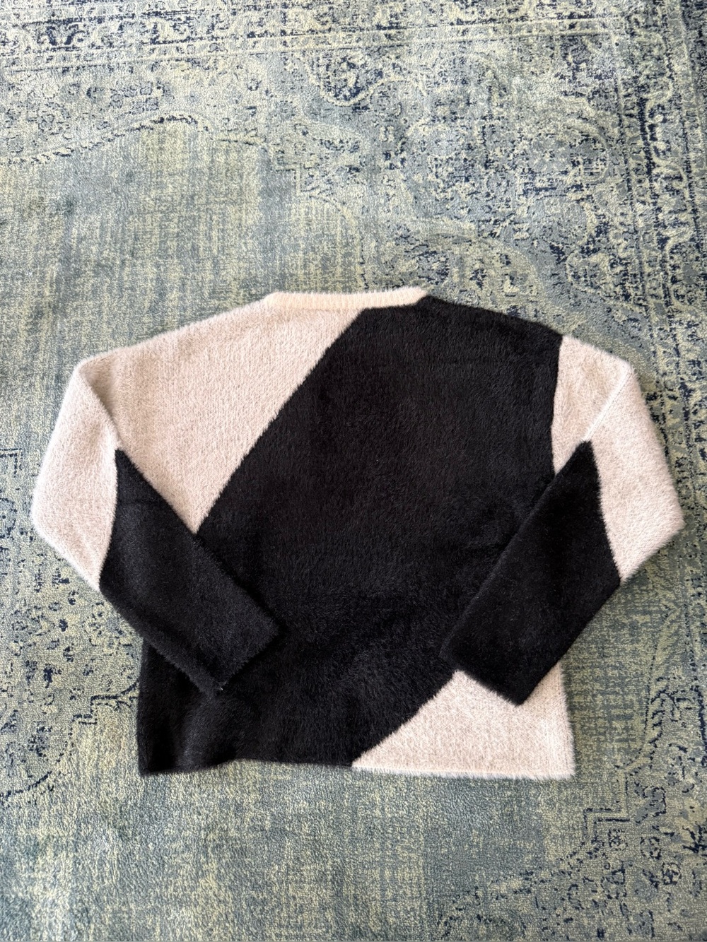 TRUTH by Republic Sweater S - Picture 2 of 4